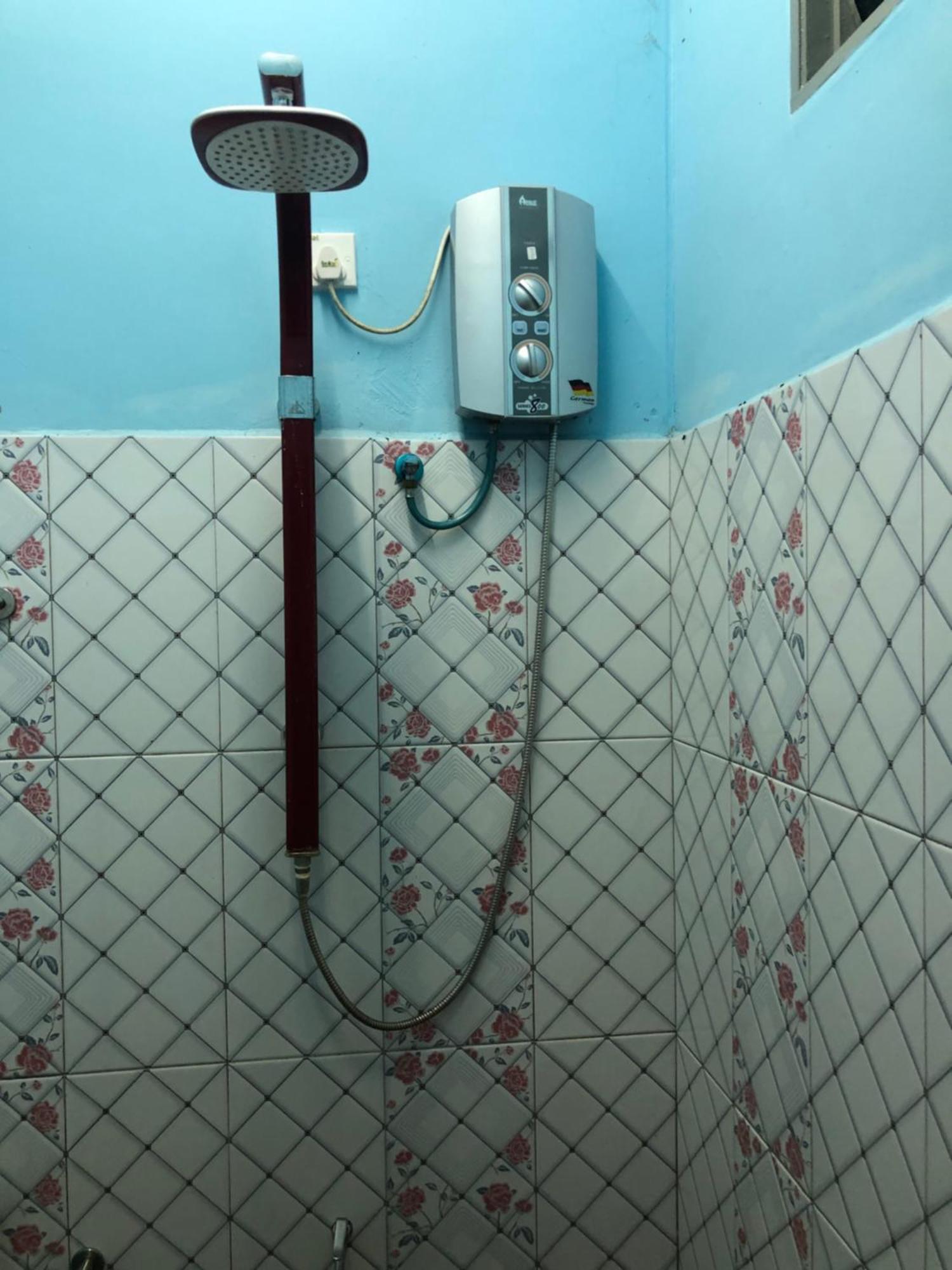 Dtahan Motel Taman Negara Kuala Tahan Kültér fotó