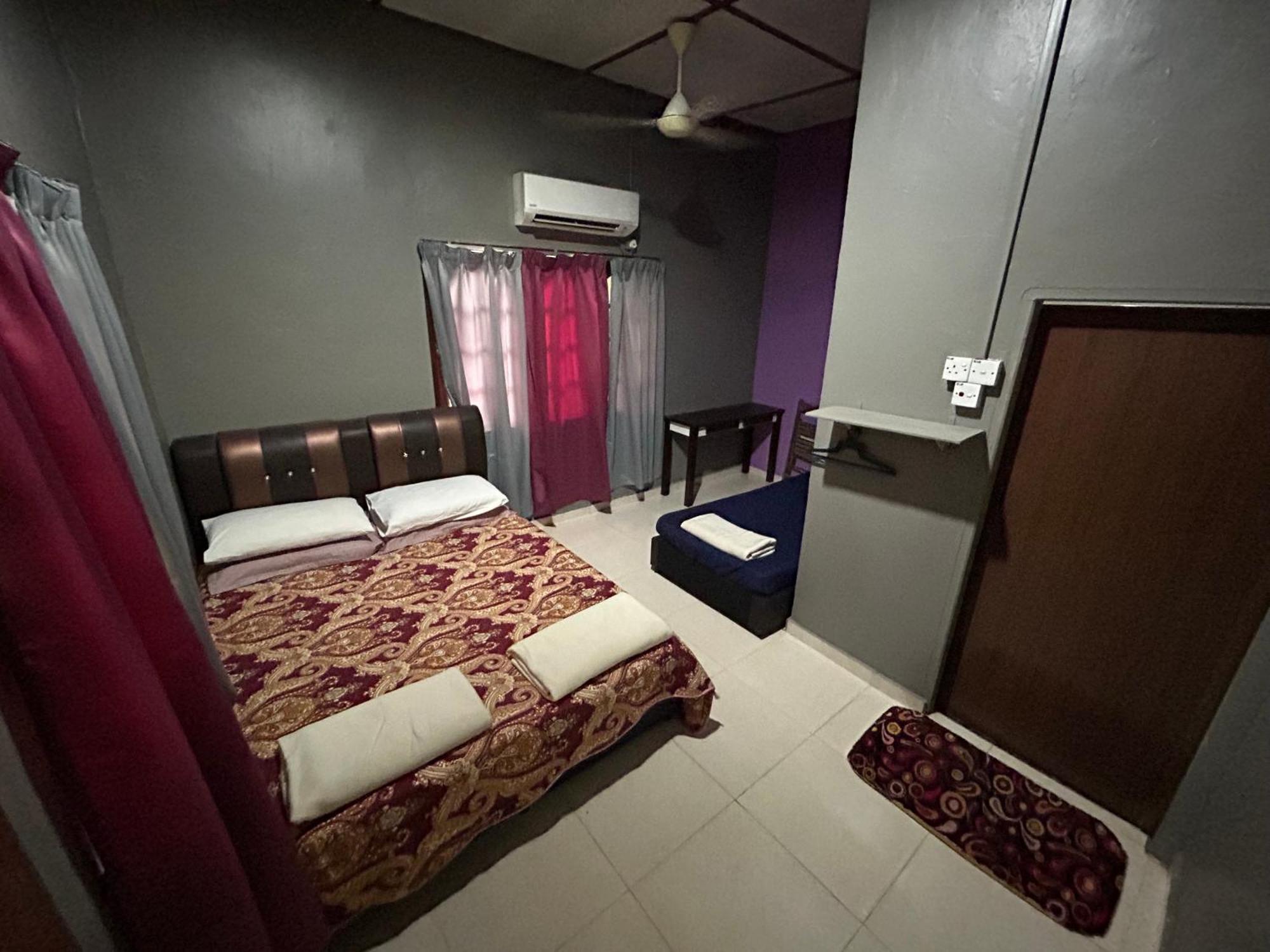Dtahan Motel Taman Negara Kuala Tahan Kültér fotó