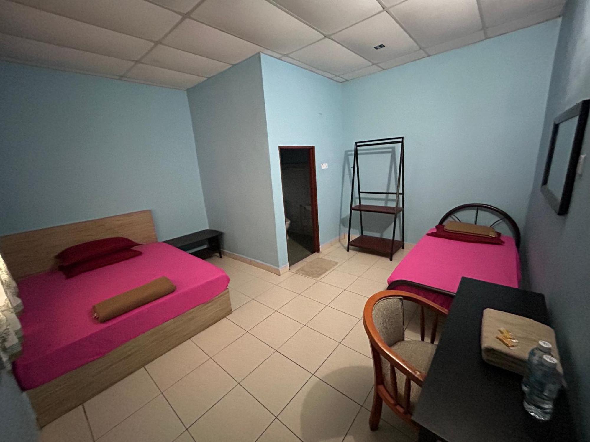 Dtahan Motel Taman Negara Kuala Tahan Kültér fotó