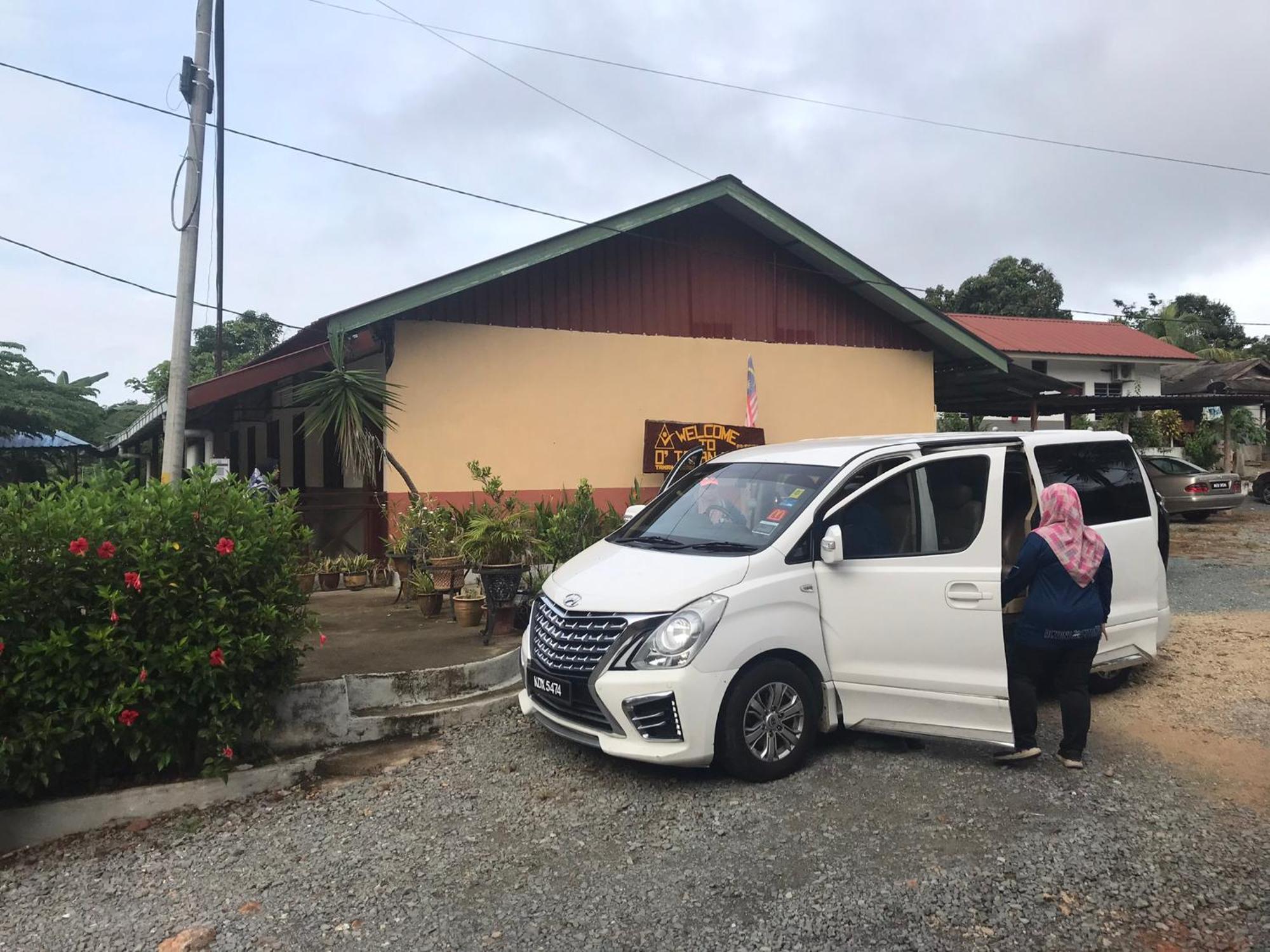 Dtahan Motel Taman Negara Kuala Tahan Kültér fotó