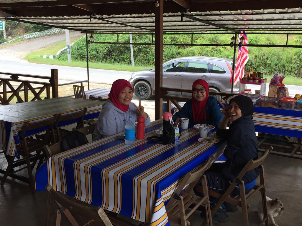 Dtahan Motel Taman Negara Kuala Tahan Kültér fotó
